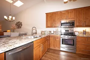 12825 Via Moura, San Diego, CA 92128 - Photo 8