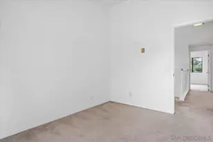 8725 Caminito Abrazo, La Jolla, CA 92037 - Photo 36