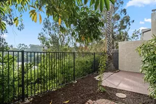 8725 Caminito Abrazo, La Jolla, CA 92037 - Photo 16