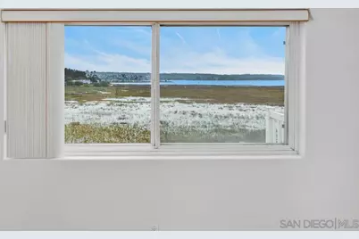  4013 Crown Point Dr #2, San Diego, CA 92109 - Photo 20