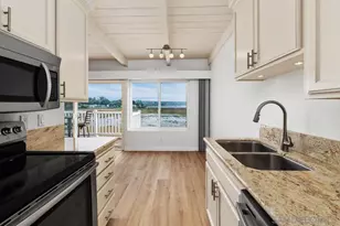 4013 Crown Point Dr, San Diego, CA 92109 - Photo 28