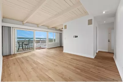  4013 Crown Point Dr #2, San Diego, CA 92109 - Photo 8