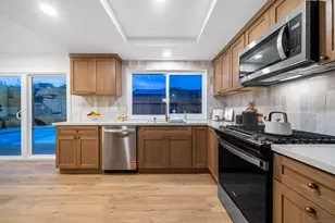 460 Las Brisas Dr, Escondido, CA 92027 - Photo 8