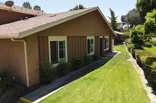 10454 Caminito Sulmona, San Diego, CA 92129 - Photo 2