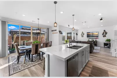  10129 Hercules Way, Spring Valley, CA 91977 - Photo 14