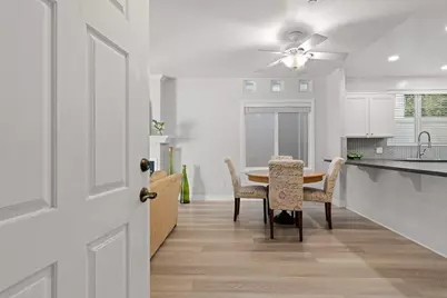  848 E Avenue, Coronado, CA 92118 - Photo 12