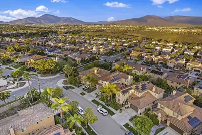  1611 Hikers Trail Dr, Chula Vista, CA 91915 - Photo 2