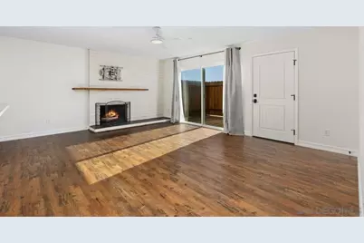  401 Requeza St F1, Encinitas, CA 92024 - Photo 4