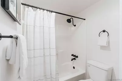  4652 Don Lorenzo Dr #A, Los Angeles, CA 90008 - Photo 28