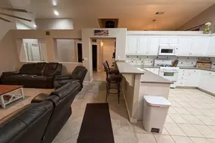 8874 Tamarisk Ave, Hesperia, CA 92344 - Photo 8