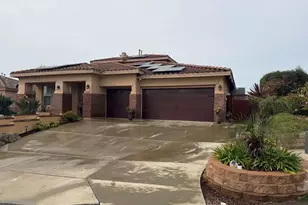 2327 Clearcrest Ln, Fallbrook, CA 92028 - Photo 2