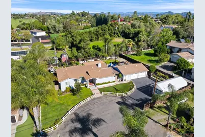  944 Hillhaven Rd, Escondido, CA 92027 - Photo 2