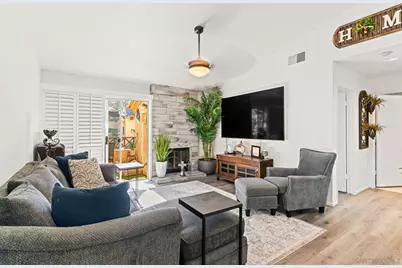  2085 Lakeridge Cir #203, Chula Vista, CA 91913 - Photo 8