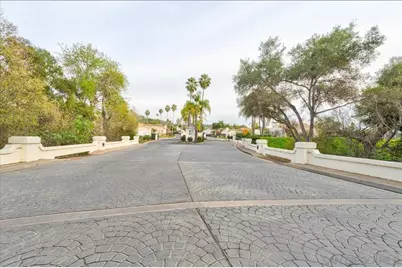  2123 Fiori Dr, Vista, CA 92084 - Photo 22