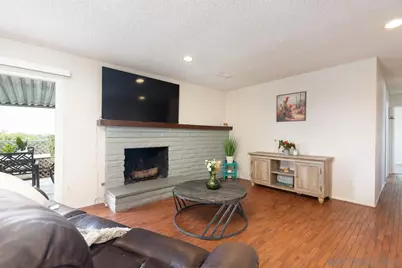  730 Lonsdale Ln, Vista, CA 92084 - Photo 4