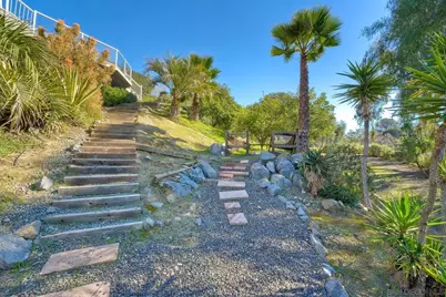  2785 Canyon Oak Pl, Escondido, CA 92029 - Photo 32