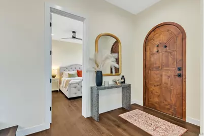  3345 Elliott St, San Diego, CA 92106 - Photo 8