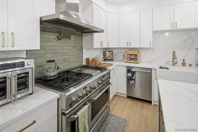  835 D Avenue #5, Coronado, CA 92118 - Photo 10