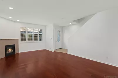  4069 Gresham St, San Diego, CA 92109 - Photo 6