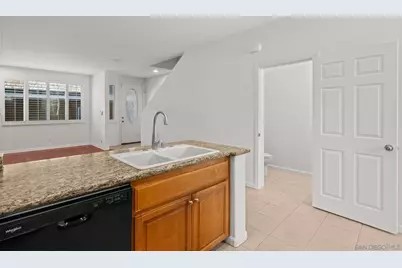  4069 Gresham St, San Diego, CA 92109 - Photo 8