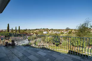 5848 Meadows Del Mar, San Diego, CA 92130 - Photo 2