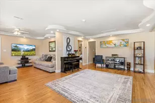 6295 Calle Pavana, San Diego, CA 92139 - Photo 4