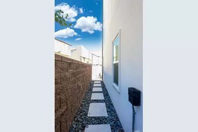  16205 Camden Cir, San Diego, CA 92127 - Photo 22