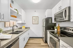 425 W Beech St, San Diego, CA 92101 - Photo 10