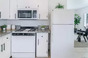 260 E St, Chula Vista, CA 91910 - Photo 12