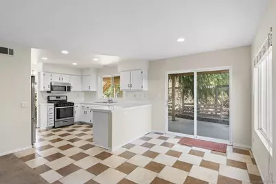  609 Jacks Creek Road, Escondido, CA 92027 - Photo 6