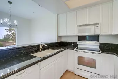  12122 Royal Birkdale Row #403, San Diego, CA 92128 - Photo 6