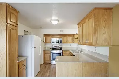  7044 Deerhurst Court, San Diego, CA 92139 - Photo 10