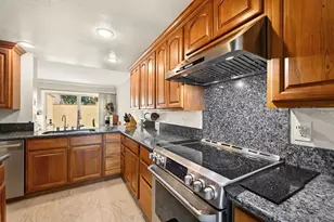 8745 Caminito Sueno, La Jolla, CA 92037 - Photo 6