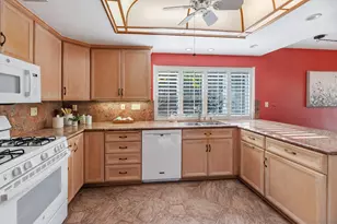 5242 Cobb Pl, San Diego, CA 92117 - Photo 14