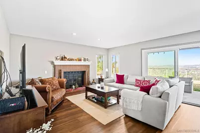  363 Surrey Dr, Bonita, CA 91902 - Photo 8