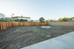 1654 Walbollen St, Spring Valley, CA 91977 - Photo 22