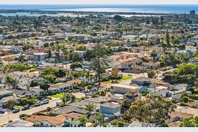  2152 Emerald St, San Diego, CA 92109 - Photo 38