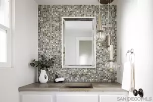 698 Hygeia Ave, Encinitas, CA 92024 - Photo 12