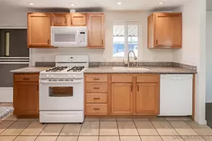 6460 Convoy Ct, San Diego, CA 92117 - Photo 10