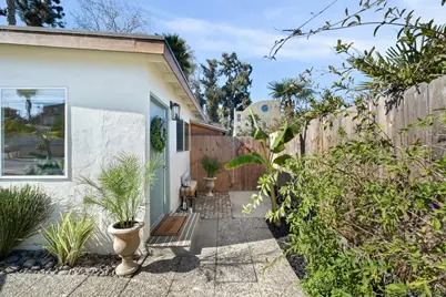  701 Valley Ave, Solana Beach, CA 92075 - Photo 12