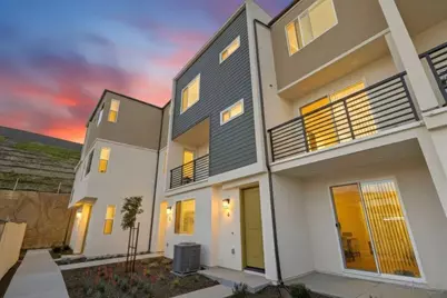  852 Makani St #4, Chula Vista, CA 91911 - Photo 1