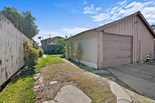 123 E 85th St, Los Angeles, CA 90003 - Photo 24