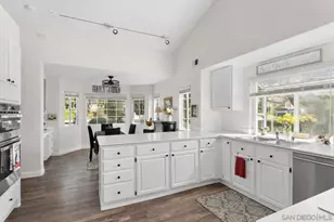 56 Via Casitas, Bonsall, CA 92003 - Photo 2