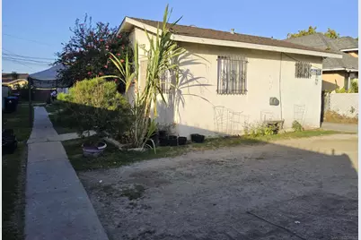 837 W 65th, Los Angeles, CA 90044 - Photo 2
