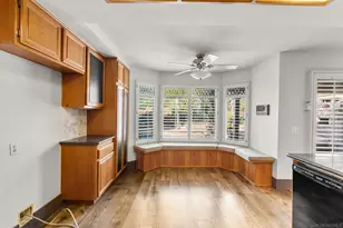 28885 Shadow Valley Ln, Santa Clarita, CA 91390 - Photo 22