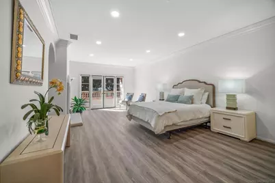  5380 Renaissance Ave, San Diego, CA 92122 - Photo 16