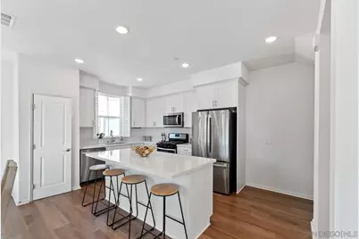  2328 Columba Gln, Escondido, CA 92025 - Photo 10