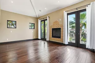 258 H Ave, Coronado, CA 92118 - Photo 22