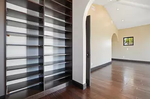 258 H Ave, Coronado, CA 92118 - Photo 28