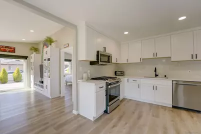  1404 Thomas Ave, San Diego, CA 92109 - Photo 16